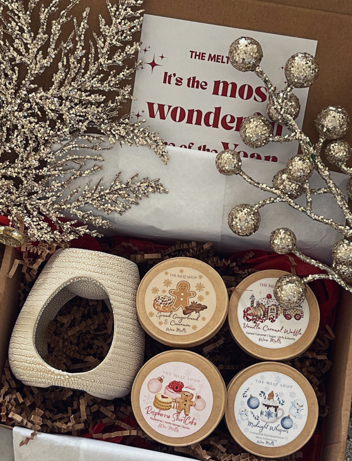 Oil Burner & 4 Sets Of Christmas Wax melts